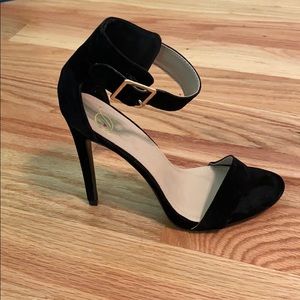 Black velvet heels